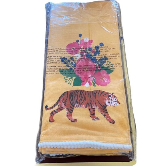 Mia Charro Marigold Tiger Floral Graphic Woven Accent Cotton Kitchen Towels-3 Pk - Picture 3 of 3